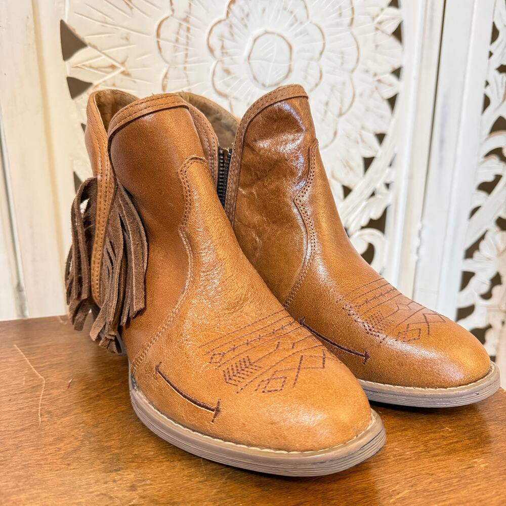 Sterling River Boots Leather Fringe Ankle Boots 8.5